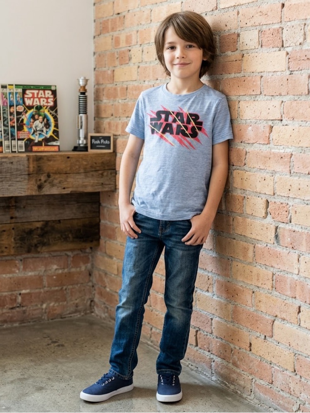 Boys' GAP Star Wars short sleeve Darth Vader graphic T-shirt, size M (8-9)